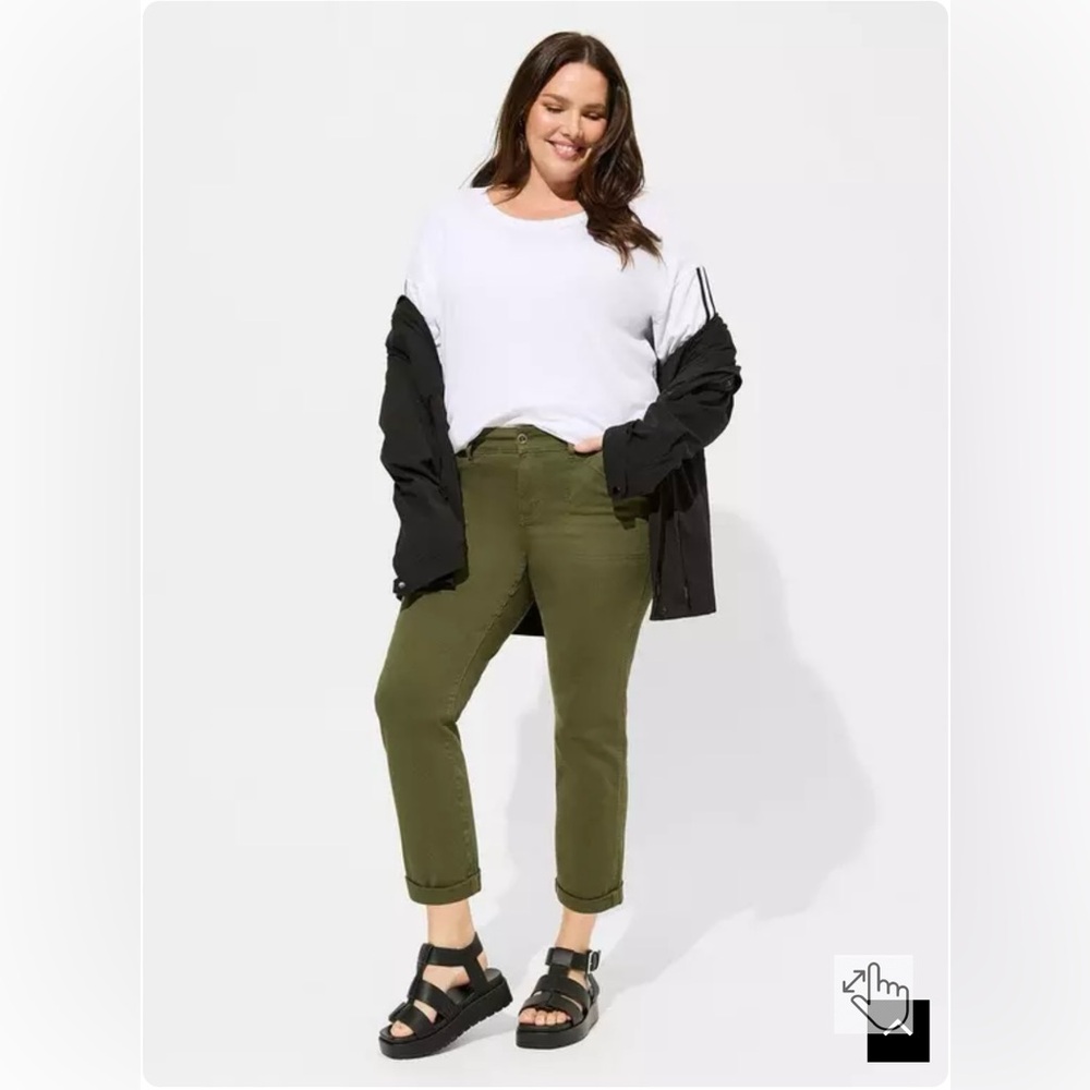 Olive Green Cropped Pants